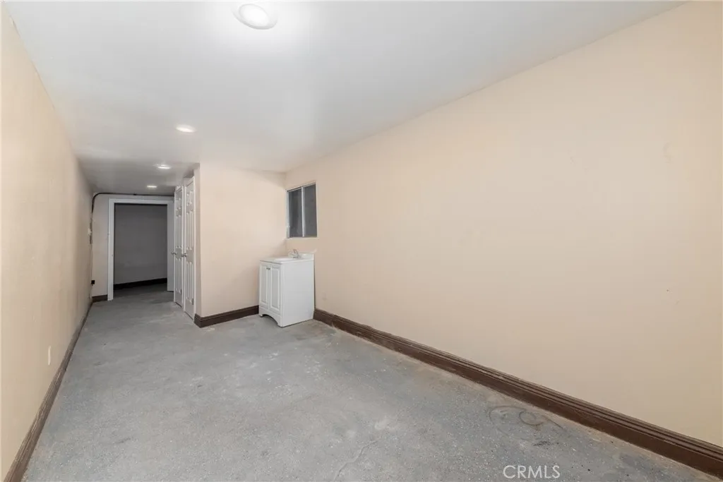 876 W Avenue L, Calimesa, California 92320 home-pic-52